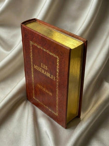 Les Misérables – Leather-Bound Collector’s Edition