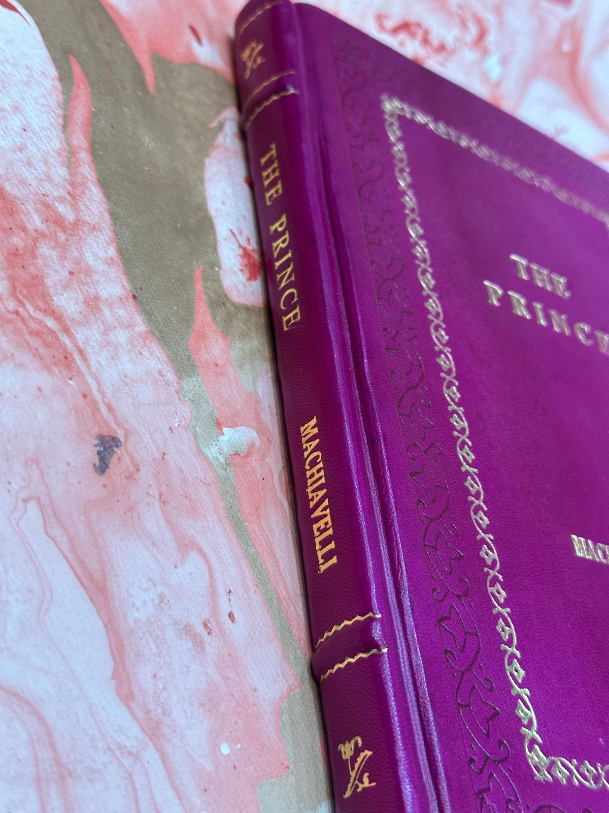 The Prince, Machiavelli with Gold Glided Edges [Leather Bound]